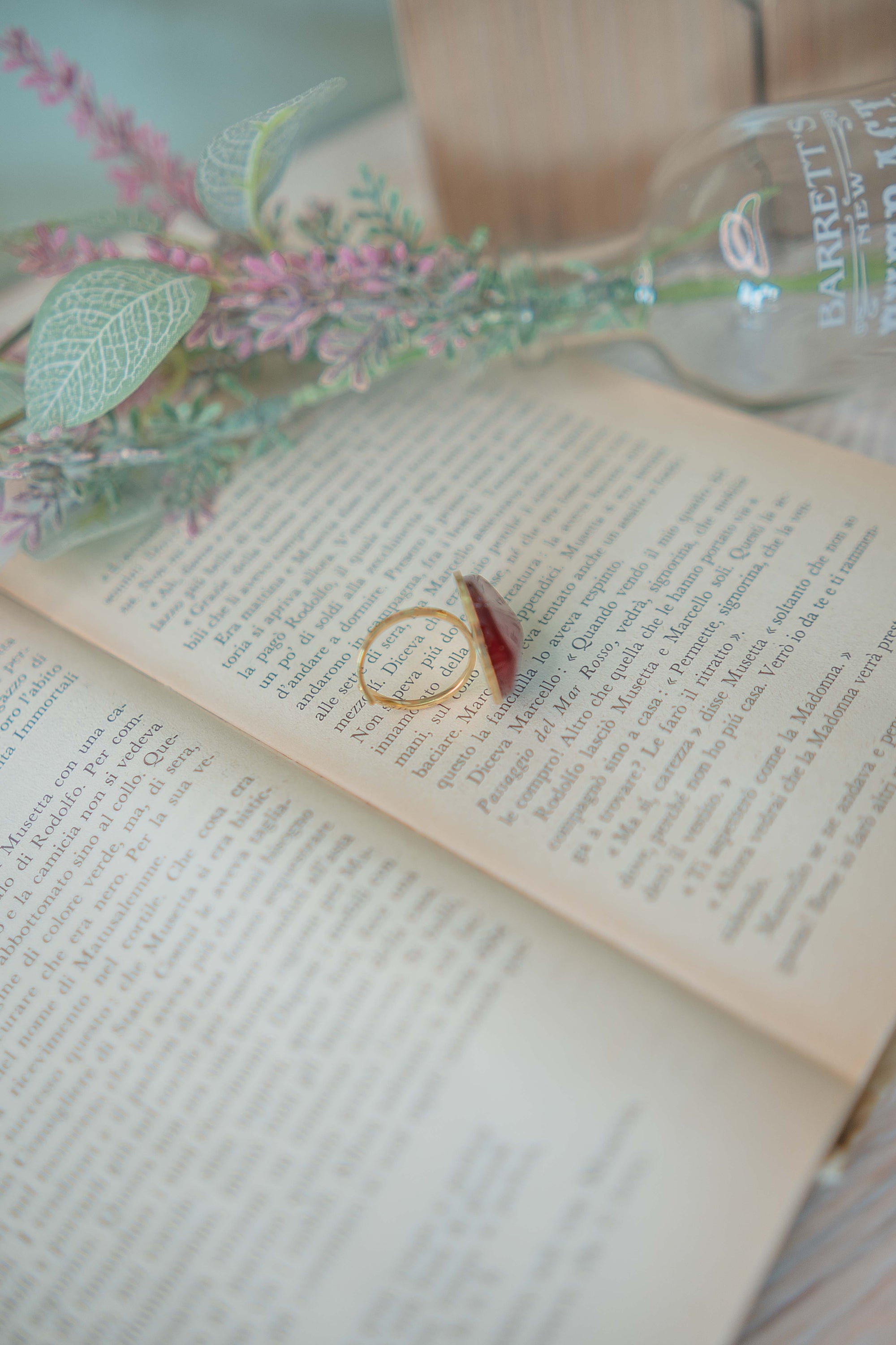Anello Pietra Stilizzata
