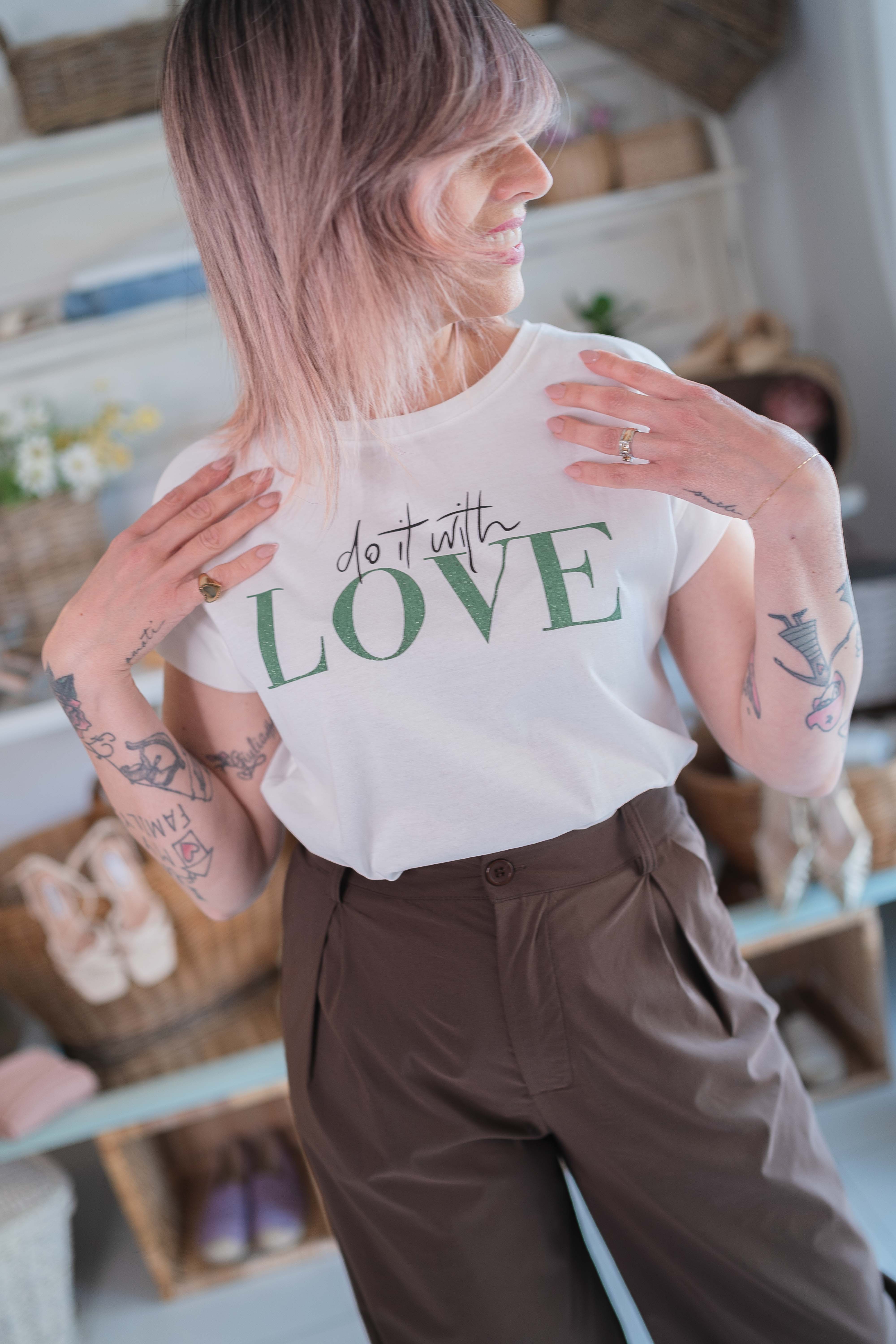T-shirt Do it with Love