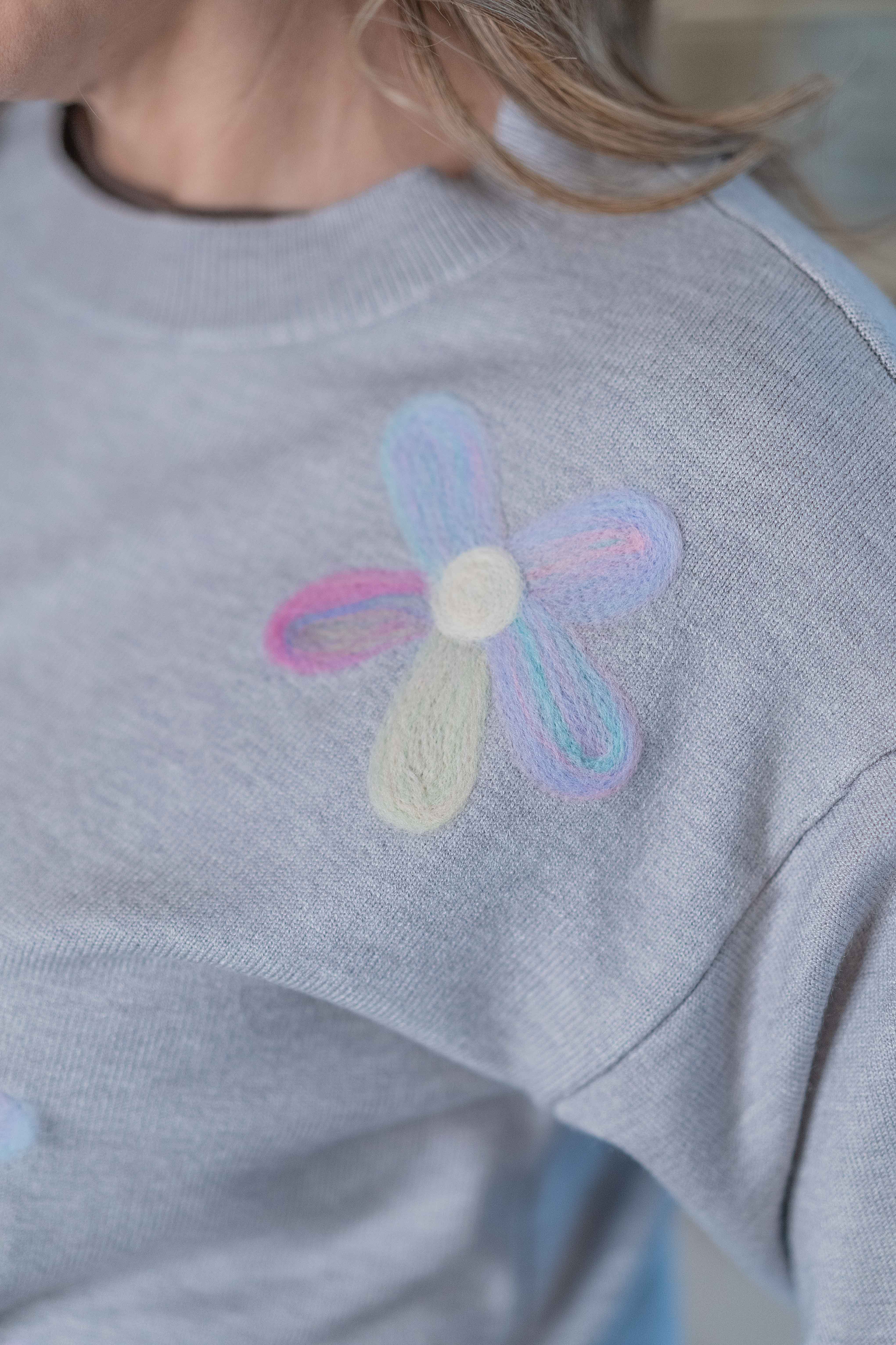 Pullover Flower