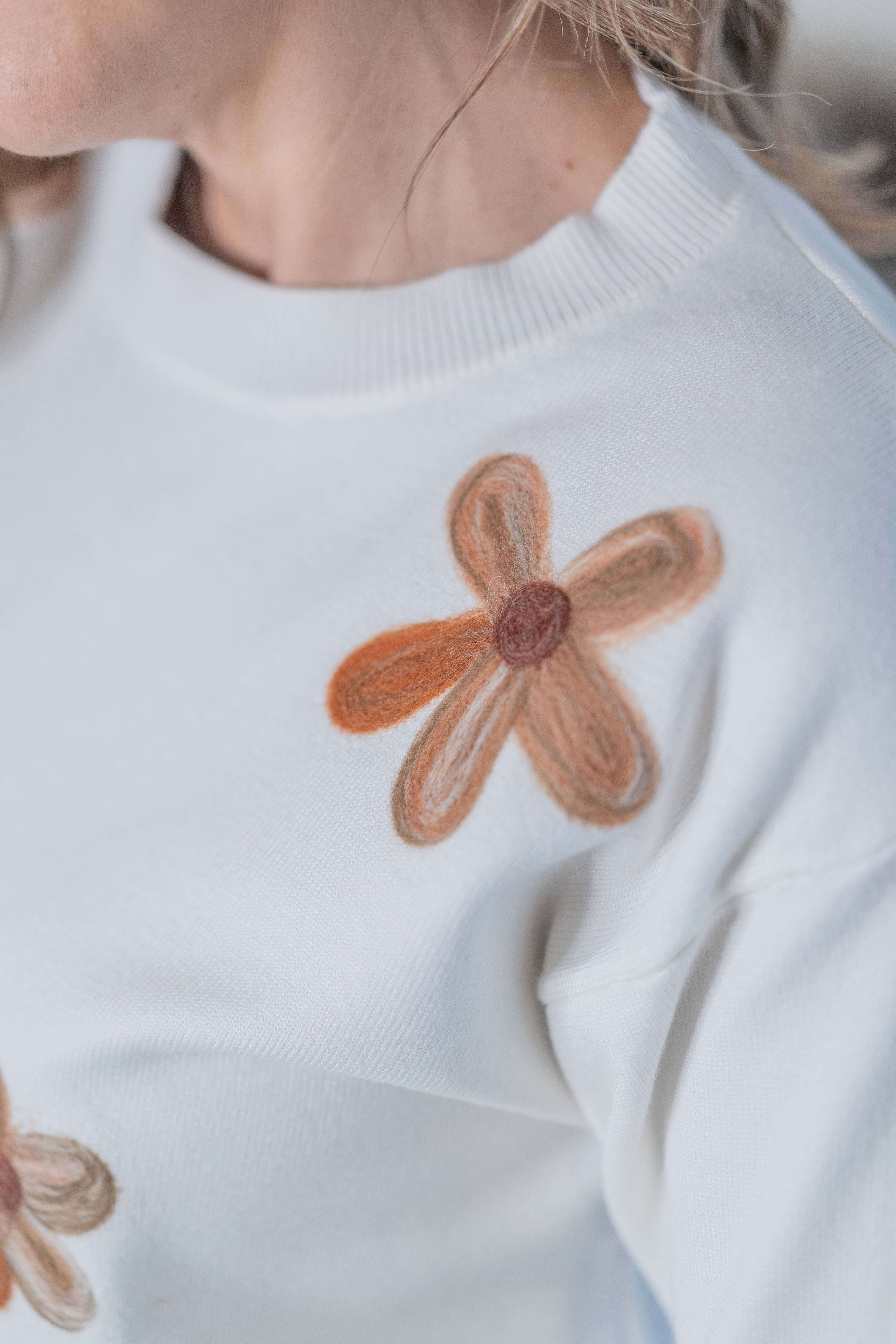 Pullover Flower